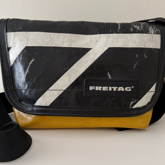 Freitag F41 HAWAII FIVE-0 Small Recycled Messenger Bag - Picture 1 of 16